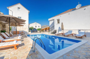  Villa Trau d`oro  Трогир
